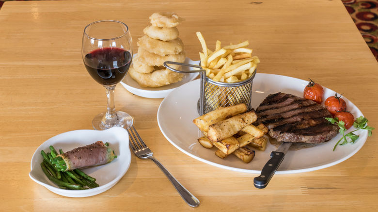 <b>Holiday Inn Express Antrim Restaurant</b>. Images powered by <a href="https://www.leonardoworldwide.com/" title="Leonardo Worldwide" target="_blank">Leonardo</a>.