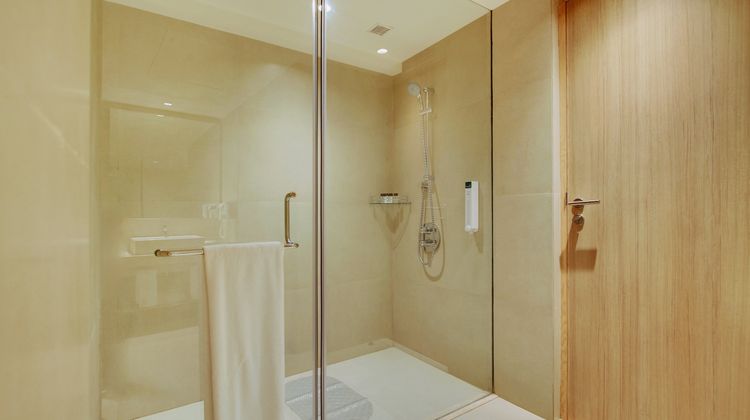 Holiday Inn Bengaluru Racecourse Suite
