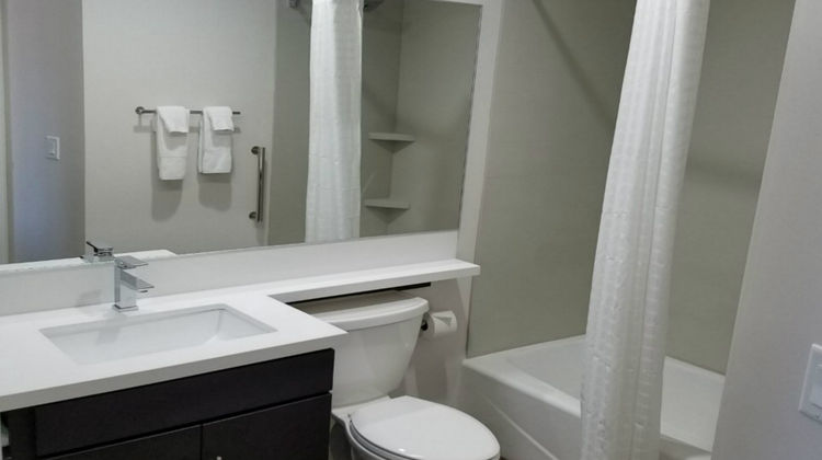 Candlewood Suites Kansas City Room