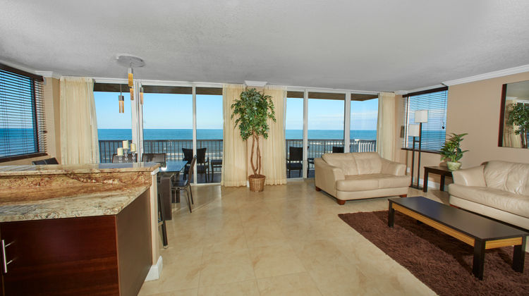 Holiday Inn Resort Daytona Oceanfront Suite