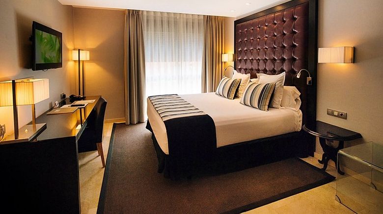 <b>Mirador de Chamartin Room</b>. Images powered by <a href="https://www.leonardoworldwide.com/" title="Leonardo Worldwide" target="_blank">Leonardo</a>.