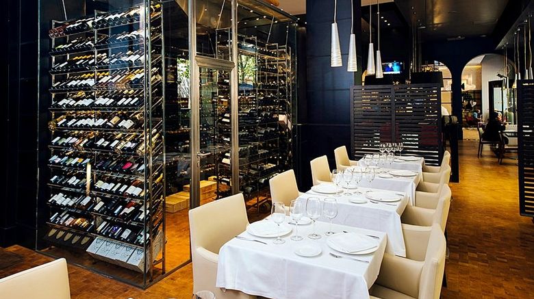 <b>Mirador de Chamartin Restaurant</b>. Images powered by <a href="https://www.leonardoworldwide.com/" title="Leonardo Worldwide" target="_blank">Leonardo</a>.