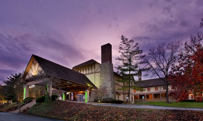 Holiday Inn Saint Louis W at Six Flags Exterior