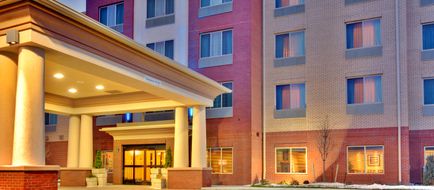 Holiday Inn Express Hotel & Stes Dewitt Exterior