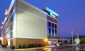 Holiday Inn Express Washington DC-BW Pkw