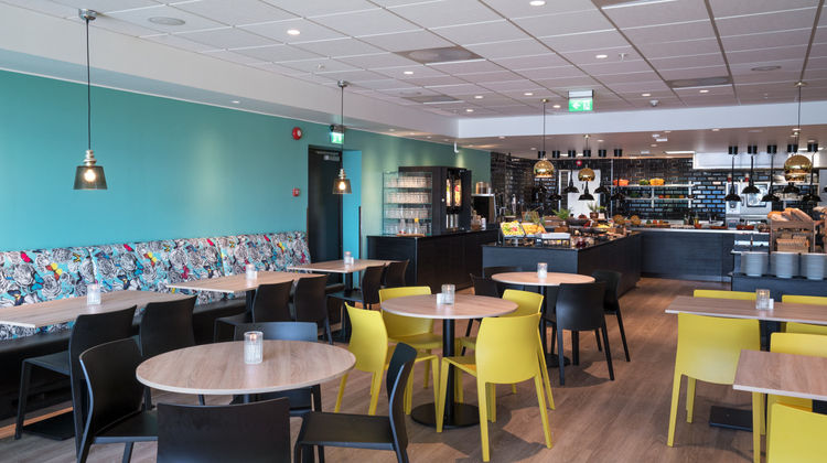 Thon Hotel Gardermoen Lobby