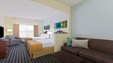 Holiday Inn Express Clearwater North Suite