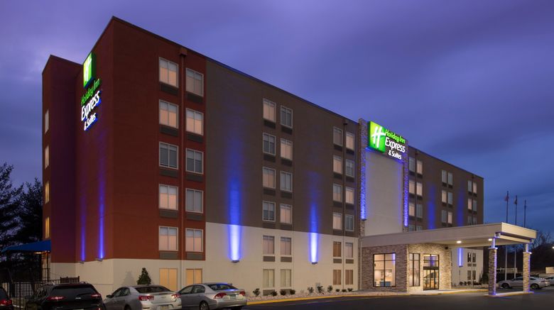 Holiday Inn Express  and  Sts College Park Exterior. Images powered by <a href="https://www.leonardoworldwide.com" target="_blank" rel="noopener">Leonardo</a>.