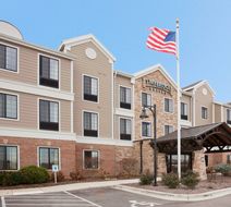 Staybridge Suites West-Oconomowoc Exterior