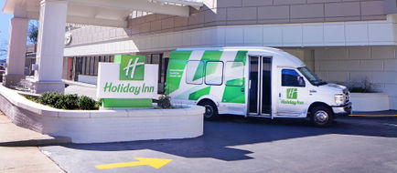 Holiday Inn National Airport Exterior