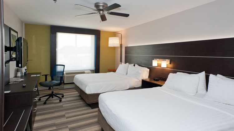 Holiday Inn Express Hotel & Suites Scott Room