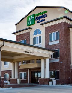 Holiday Inn Express & Suites Nevada