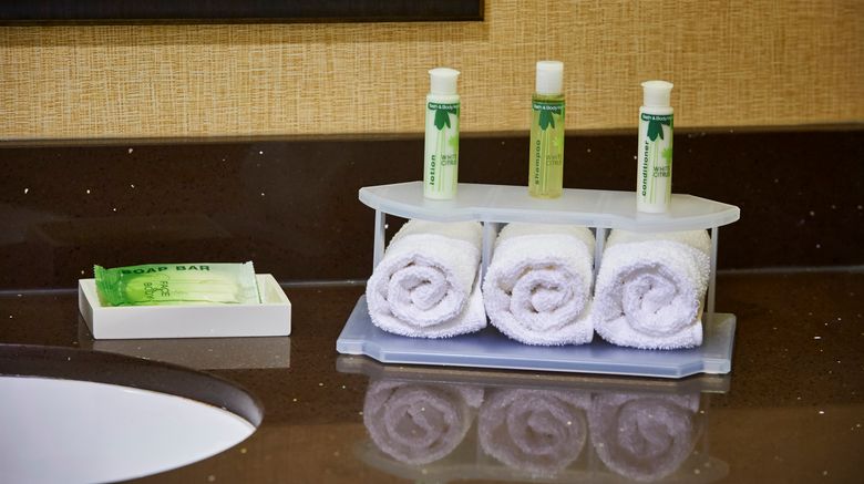 <b>Holiday Inn Express Hotel & Stes Timmins Room</b>. Images powered by <a href="https://www.leonardoworldwide.com/" title="Leonardo Worldwide" target="_blank">Leonardo</a>.
