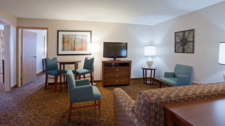 <b>Holiday Inn Express & Suites St. Cloud Suite</b>. Images powered by <a href="https://www.leonardoworldwide.com/" title="Leonardo Worldwide" target="_blank">Leonardo</a>.