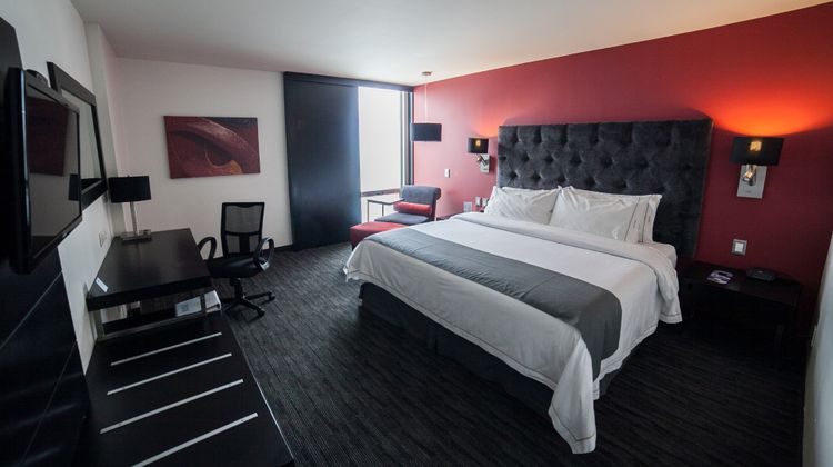 Holiday Inn Express Galerias Room