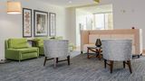 Holiday Inn Express/Stes Kingston-Ulster Lobby