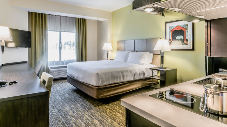 <b>Candlewood Suites Hartford Downtown Room</b>. Images powered by <a href="https://www.leonardoworldwide.com/" title="Leonardo Worldwide" target="_blank">Leonardo</a>.