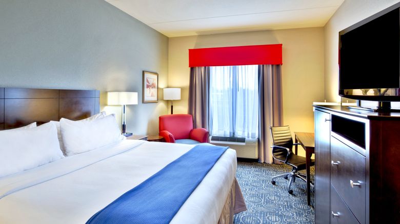 <b>Holiday Inn Express Suites Oak Ridge Room</b>. Images powered by <a href="https://www.leonardoworldwide.com/" title="Leonardo Worldwide" target="_blank">Leonardo</a>.