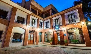 Dona Manuela Hotel