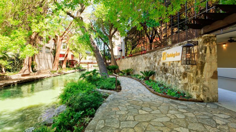<b>Holiday Inn San Antonio-Riverwalk Exterior</b>. Images powered by <a href="https://www.leonardoworldwide.com/" title="Leonardo Worldwide" target="_blank">Leonardo</a>.
