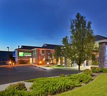 Holiday Inn Express Exterior