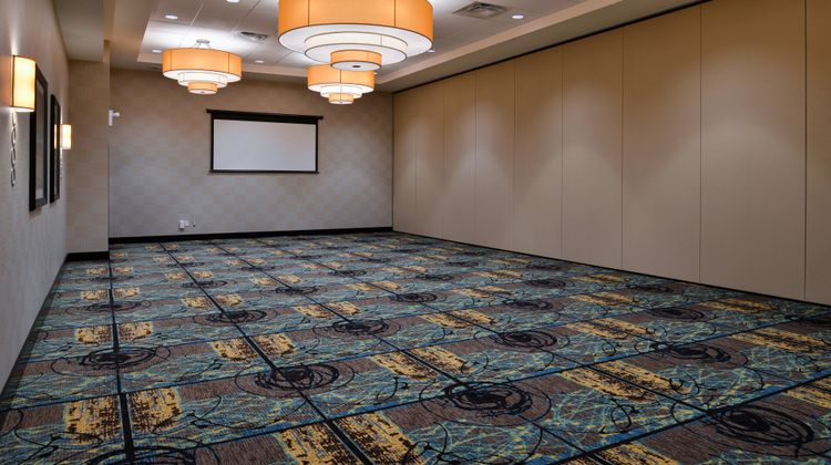 Holiday Inn and Suites Edmonton Airport Meeting