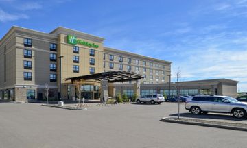 Holiday Inn and Suites Edmonton Airport