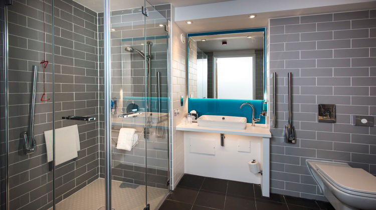 Holiday Inn Express Portsmouth - North Room