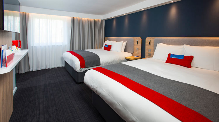 Holiday Inn Express Portsmouth - North Room