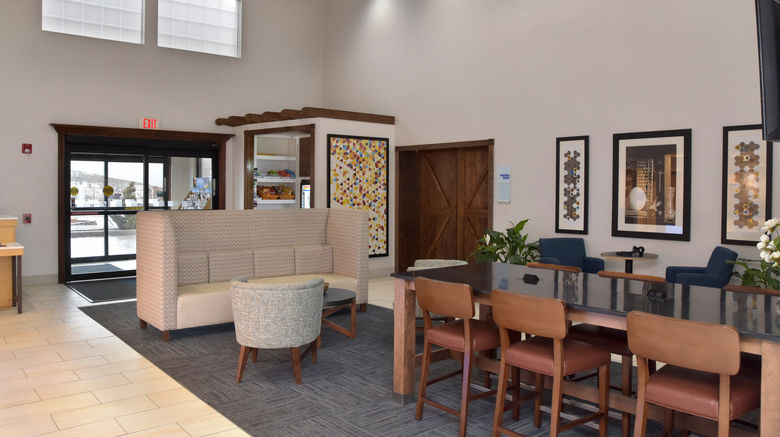 <b>Holiday Inn Express Mount Pleasant Exterior</b>. Images powered by <a href="https://www.leonardoworldwide.com/" title="Leonardo Worldwide" target="_blank">Leonardo</a>.