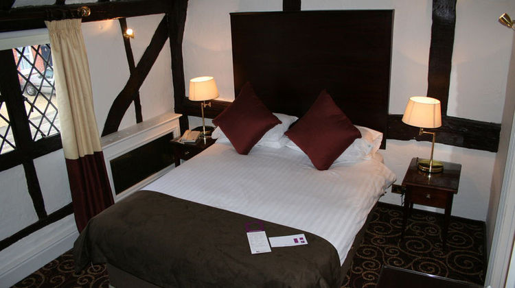 The Legacy Rose and Crown Hotel Room