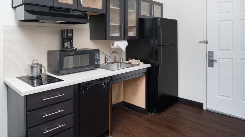 <b>Candlewood Suites Olympia/Lacey Room</b>. Images powered by <a href="https://www.leonardoworldwide.com/" title="Leonardo Worldwide" target="_blank">Leonardo</a>.