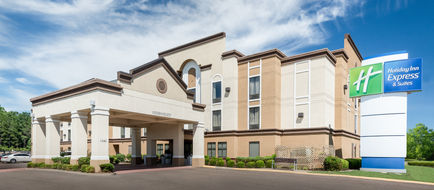 Holiday Inn Express & Suites Grenada Exterior