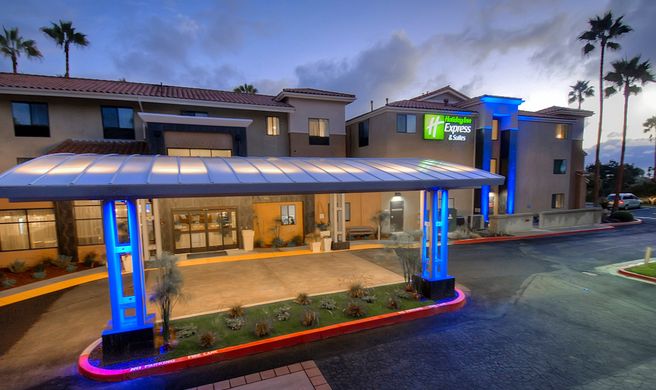Holiday Inn Express-Stes Carlsbad Beach Exterior