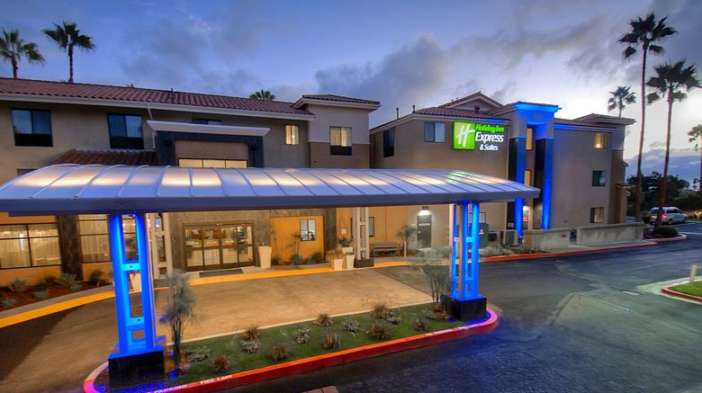 <b>Holiday Inn Express-Stes Carlsbad Beach Exterior</b>. Images powered by <a href="https://www.leonardoworldwide.com/" title="Leonardo Worldwide" target="_blank">Leonardo</a>.