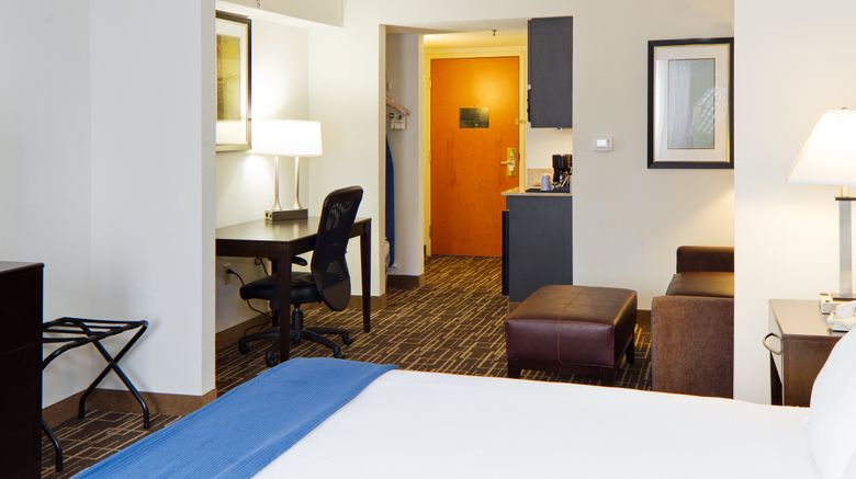 <b>Holiday Inn Express & Suites Suite</b>. Images powered by <a href="https://www.leonardoworldwide.com/" title="Leonardo Worldwide" target="_blank">Leonardo</a>.