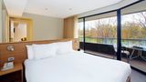 Crowne Plaza Canberra Suite