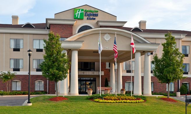 Holiday Inn Express & Suites Pell City Exterior