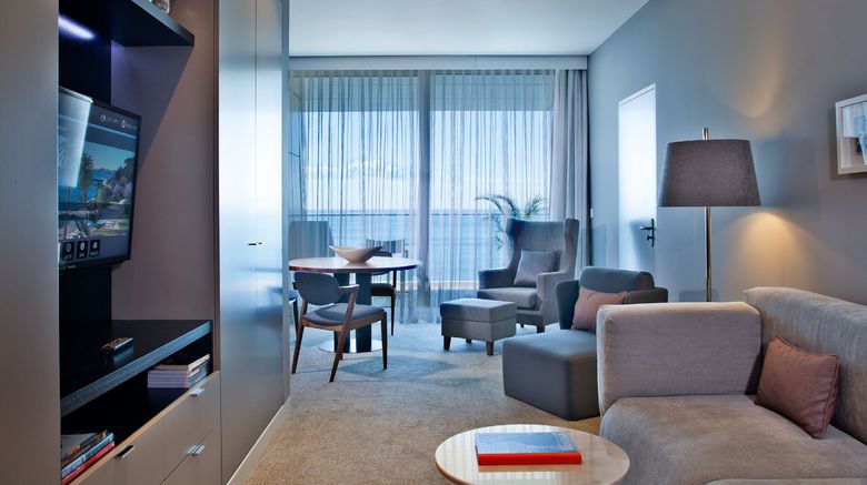<b>InterContinental Estoril Suite</b>. Images powered by <a href="https://www.leonardoworldwide.com/" title="Leonardo Worldwide" target="_blank">Leonardo</a>.