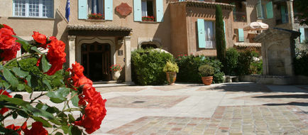 La Bonne Etape Exterior