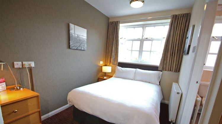 Old Grey Mare by Greeene King Inns Room