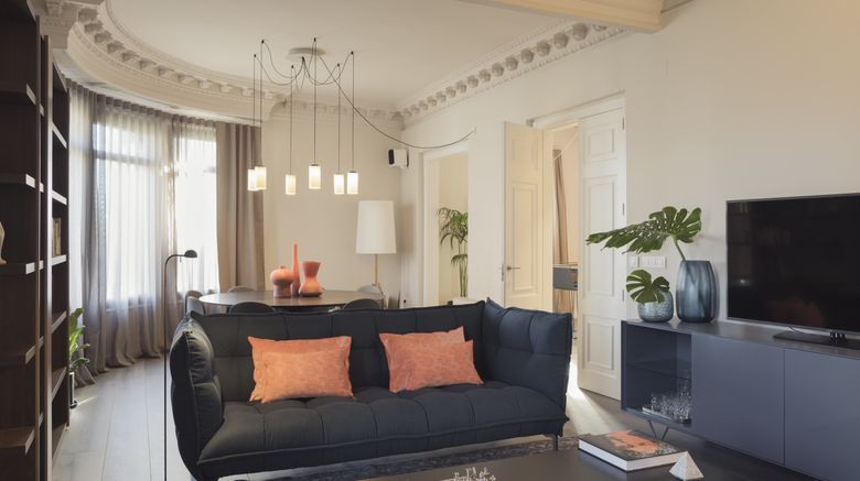 <b>Casagrand Luxury Suites Lobby</b>. Images powered by <a href="https://www.leonardoworldwide.com/" title="Leonardo Worldwide" target="_blank">Leonardo</a>.
