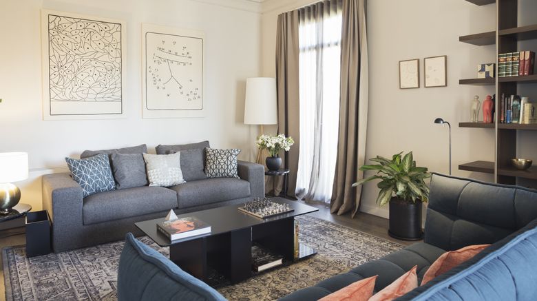 <b>Casagrand Luxury Suites Lobby</b>. Images powered by <a href="https://www.leonardoworldwide.com/" title="Leonardo Worldwide" target="_blank">Leonardo</a>.