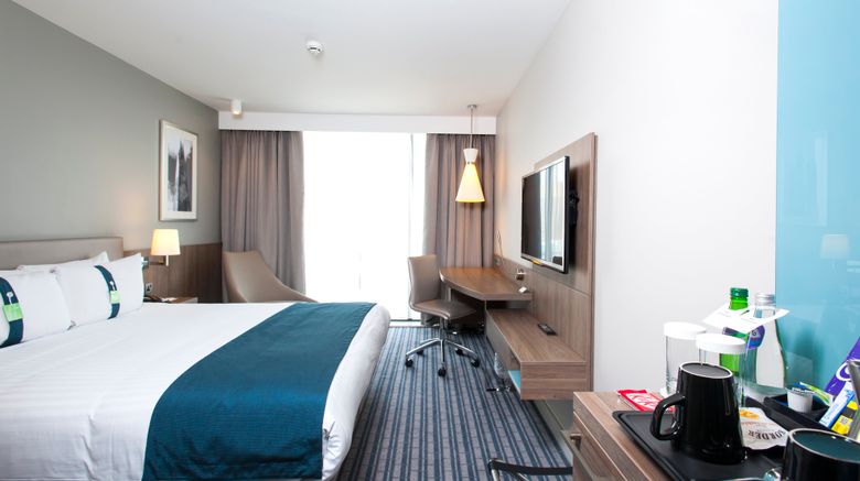 <b>Holiday Inn London-West Room</b>. Images powered by <a href="https://www.leonardoworldwide.com/" title="Leonardo Worldwide" target="_blank">Leonardo</a>.