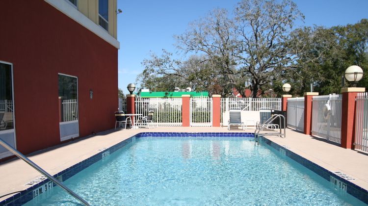 Holiday Inn Express & Suites-Fairgrounds Pool