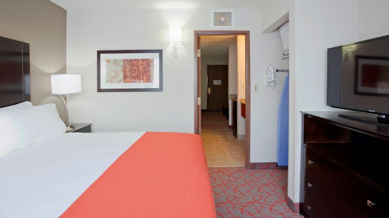 <b>Holiday Inn Express & Stes Bloomington W Suite</b>. Images powered by <a href="https://www.leonardoworldwide.com/" title="Leonardo Worldwide" target="_blank">Leonardo</a>.