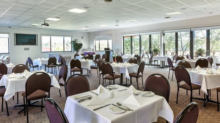 Blazing Stump Motel & Suites Ballroom