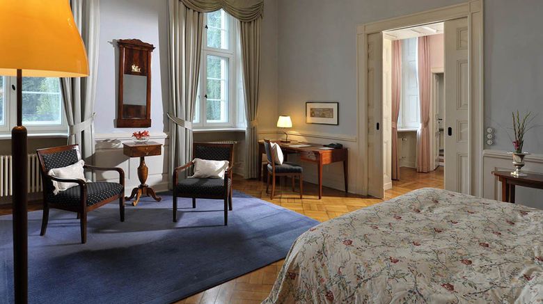 <b>Schlosshotel Burg Schlitz Room</b>. Images powered by <a href="https://www.leonardoworldwide.com/" title="Leonardo Worldwide" target="_blank">Leonardo</a>.