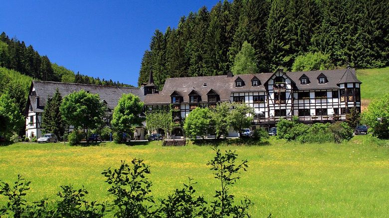 <b>Relais Chateaux Hotel Jagdhof Exterior</b>. Images powered by <a href="https://www.leonardoworldwide.com/" title="Leonardo Worldwide" target="_blank">Leonardo</a>.