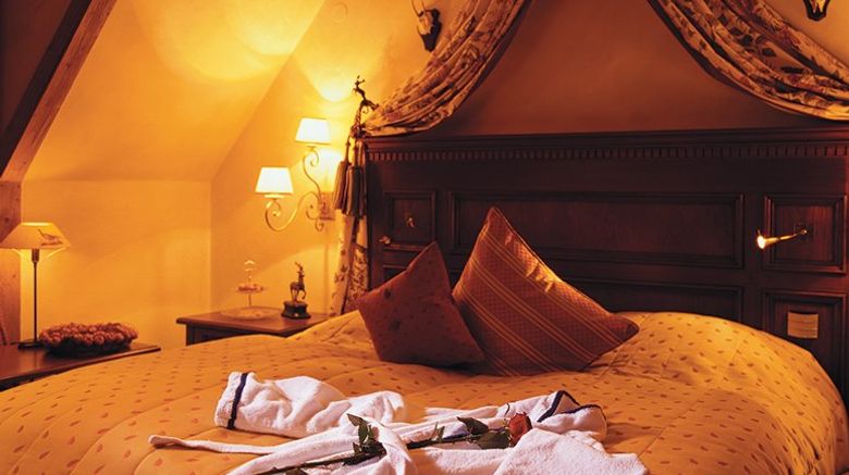 <b>Relais Chateaux Hotel Jagdhof Room</b>. Images powered by <a href="https://www.leonardoworldwide.com/" title="Leonardo Worldwide" target="_blank">Leonardo</a>.